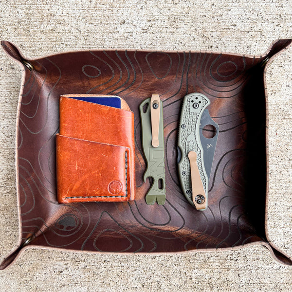 Topo valet tray
